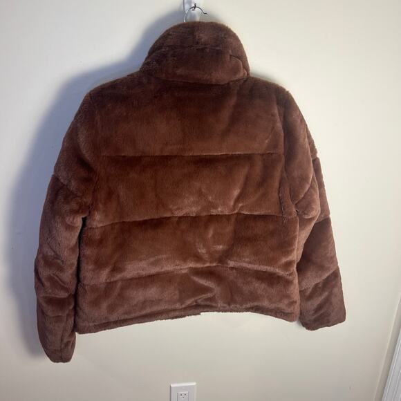 Abercrombie & Fitch Faux Fur Mini Puffer Size Large Cropped Statement Coat - Picture 4 of 10